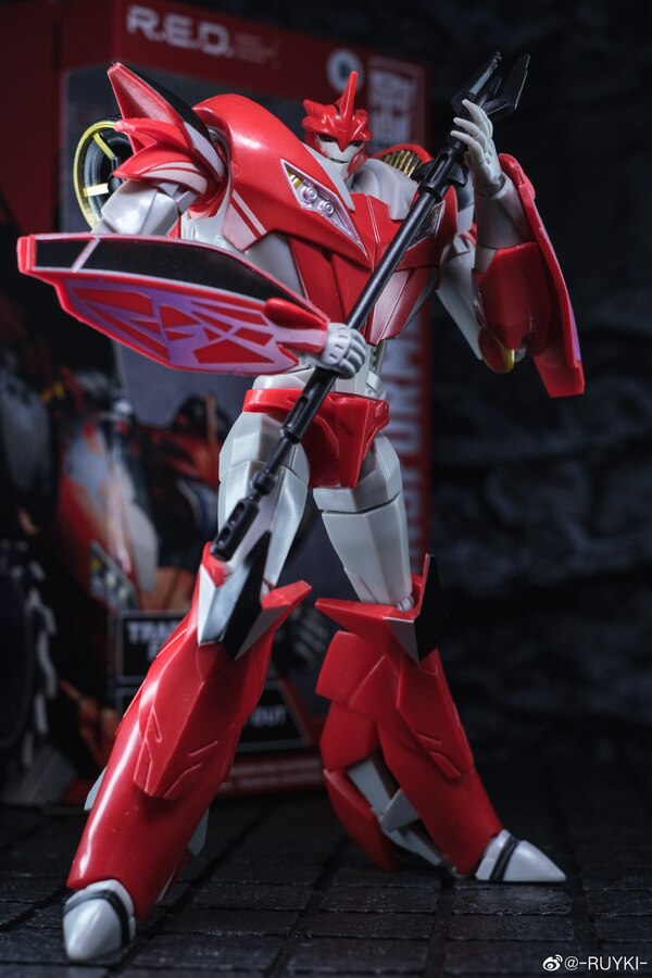 Transformers RED Prime Knock Out In Hand Image  (5 of 9)